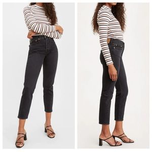 NWT Levies Wedge Icon Fit Jeans